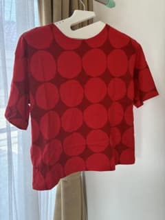 ユニクロ　marimekko 半袖Tシャツ M レッド ドット柄のサムネイル