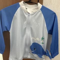 新品 ラッシュガード 95cm クジラ柄のサムネイル