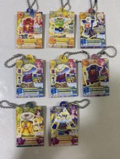 アイカツ キーホルダー 8個セットのサムネイル