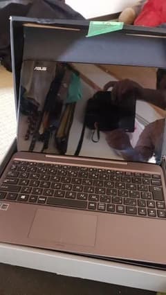 【Syun様専用】ASUS transbook T100TAMのサムネイル