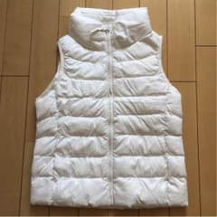 ユニクロ キッズ ダウンベスト☆のサムネイル