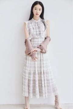 SNIDEL Sustainable フリルワンピース アイボリーのサムネイル