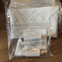メナード フェアルーセント ミニボトルセット ポーチ付 新品 - メルカリ