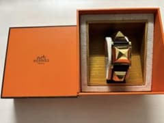 年末特別価格✨超希少‼️HERMES 【MEDOR】手巻き時計 ゴールド/ホワイトのサムネイル
