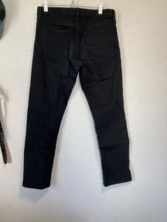 UNIQLO JEANSのサムネイル