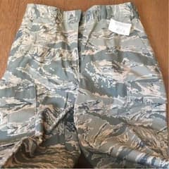 新品 タグ付き 本物 ＵＳ Ａir Force．デジタルカモパンツのサムネイル