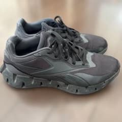 t*a様 Reebok Floatride ブラック スニーカーのサムネイル