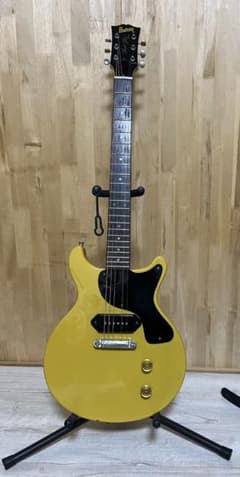 m52213018907_1.jpg?1702171529