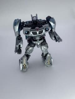 トランスフォーマー スタジオシリーズ SS-09 オートボットジャズ 本体