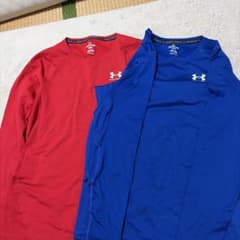 UNDER ARMOUR コールドギア 長袖インナー　2枚セットのサムネイル