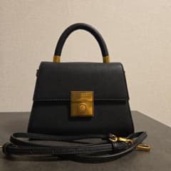 CHARLES & KEITH 2WAY ハンドバッグ ブラックのサムネイル