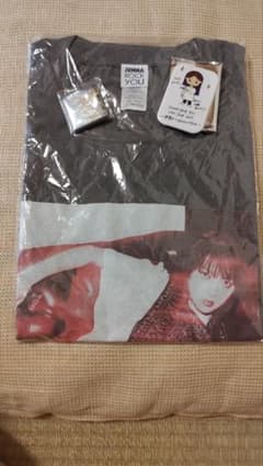 JUNNA ROCK YOU Tシャツ XLサイズ、缶バッジセットのサムネイル