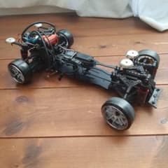 ラジコン 1/10 サクラD6シャーシ メカ付き、受信機無し - メルカリ