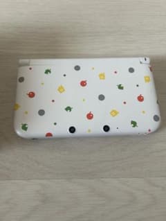 9個カセット付き！3DS LL ホワイトどうぶつの森本体　充電器のサムネイル