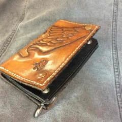 革財布のサムネイル