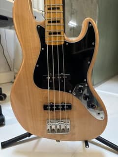 Squier ベース  Classic Vibe '70s ベース ジャズベースのサムネイル