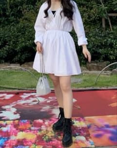 ZARA 白ワンピース 春夏 韓国風 フレア ミニ丈 美品 デート 人気のサムネイル