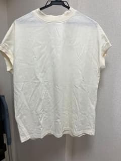 【未使用】アイボリー半袖Tシャツのサムネイル