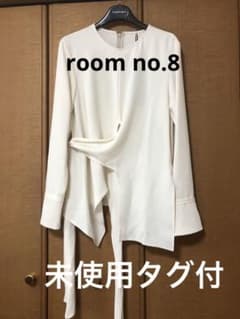 未使用ルームエイトroom no.8 BLACKマットサテンカシュクールブラウス 