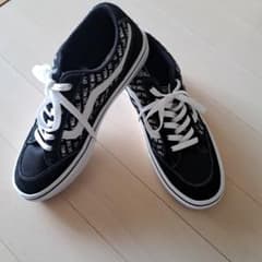 VANS スニーカー V3830S.LOGO 28cm - メルカリ