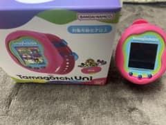 たまごっち Tamagotchi Uni Pink と攻略本おまけセット売りのサムネイル