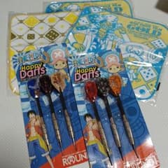 未使用☆ワンピース　ダーツ&ミニタオルのサムネイル