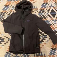 Patagonia ジャケット ブラック キッズM 汚れありのサムネイル