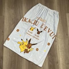 ポケモン スナップ付き ラップタオル ピカチュウ イーブイ　80×120 新品のサムネイル