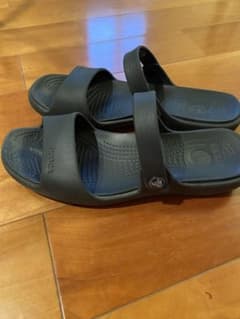 crocs クロックス サンダル ブラックのサムネイル