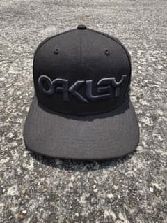OAKLEY NEW ERA キャップのサムネイル