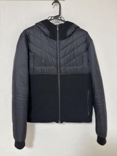 FENDI フェンディ バグズアイ　ダウンジャケット ブラック 48 美品のサムネイル