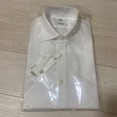 ユニクロ　Yシャツ　ホワイトのサムネイル
