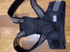 猫背矯正　マジコ矯正ベルトのサムネイル