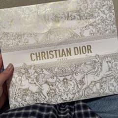 CHRISTIAN DIORギフト袋のサムネイル