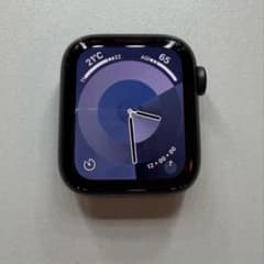 Apple Watch SE バッテリー100%のサムネイル