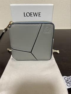 ロエベ　海外ノベルティ　財布 ロエベ 海外ノベルティ 財布 - メルカリ