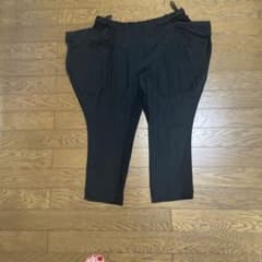 センソユニコ　ブラック パンツ サイズ40のサムネイル
