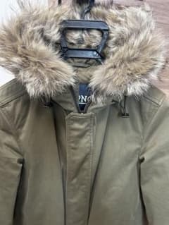【ほぼ未使用】HERNO SUB-ZEROファー付きダウン カーキ Sサイズのサムネイル