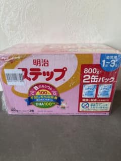 明治 ステップ 800g×2缶パック - メルカリ