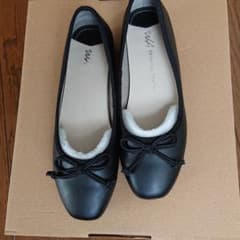 コマ様専用です(^-^)ローヒールパンプス  ブラックのサムネイル
