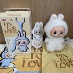 labubu pin for love アルファベット イニシャル h ぬい イニシャルH】LABUBU ラブブ PIN FOR LOVE ぬいぐるみ - メルカリ