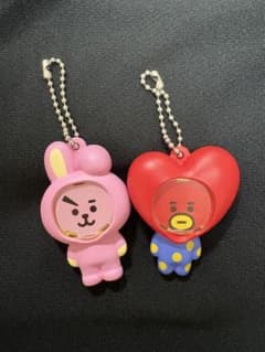 BT21 フォトフレーム キーホルダー 2点セット COOKY TATAのサムネイル