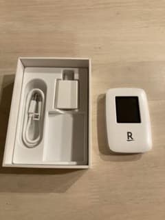 Rakuten WiFi Pocket ホワイト　楽天のサムネイル