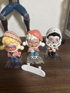 POP MART スカルパンダ3体セットのサムネイル