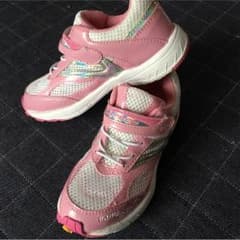 新品、未使用のスニーカー 19.5センチのサムネイル