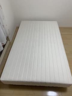 セミダブルベット 木製脚付きマットレスベット　一体型 ホワイト セミダブルベット 木製脚付きマットレスベット 一体型 ホワイト - メルカリ