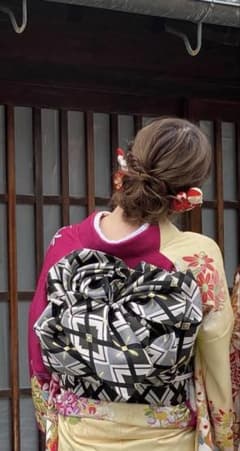 和装髪飾り　成人式のサムネイル