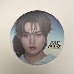 LOVE PULSE ドヨン　缶バッジのサムネイル
