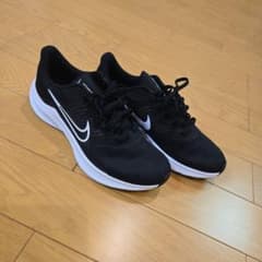 NIKE ダウンシフター11 ランニングシューズ軽量 27.5cm　やや小さめのサムネイル