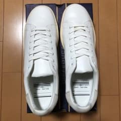 スニーカーのサムネイル